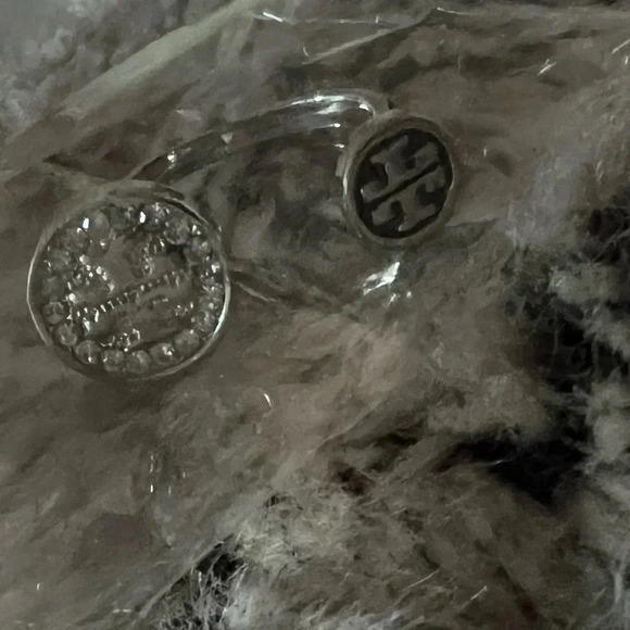 Fashion Tory silver tone open cuff ring Sz 8 - Picture 7 of 8